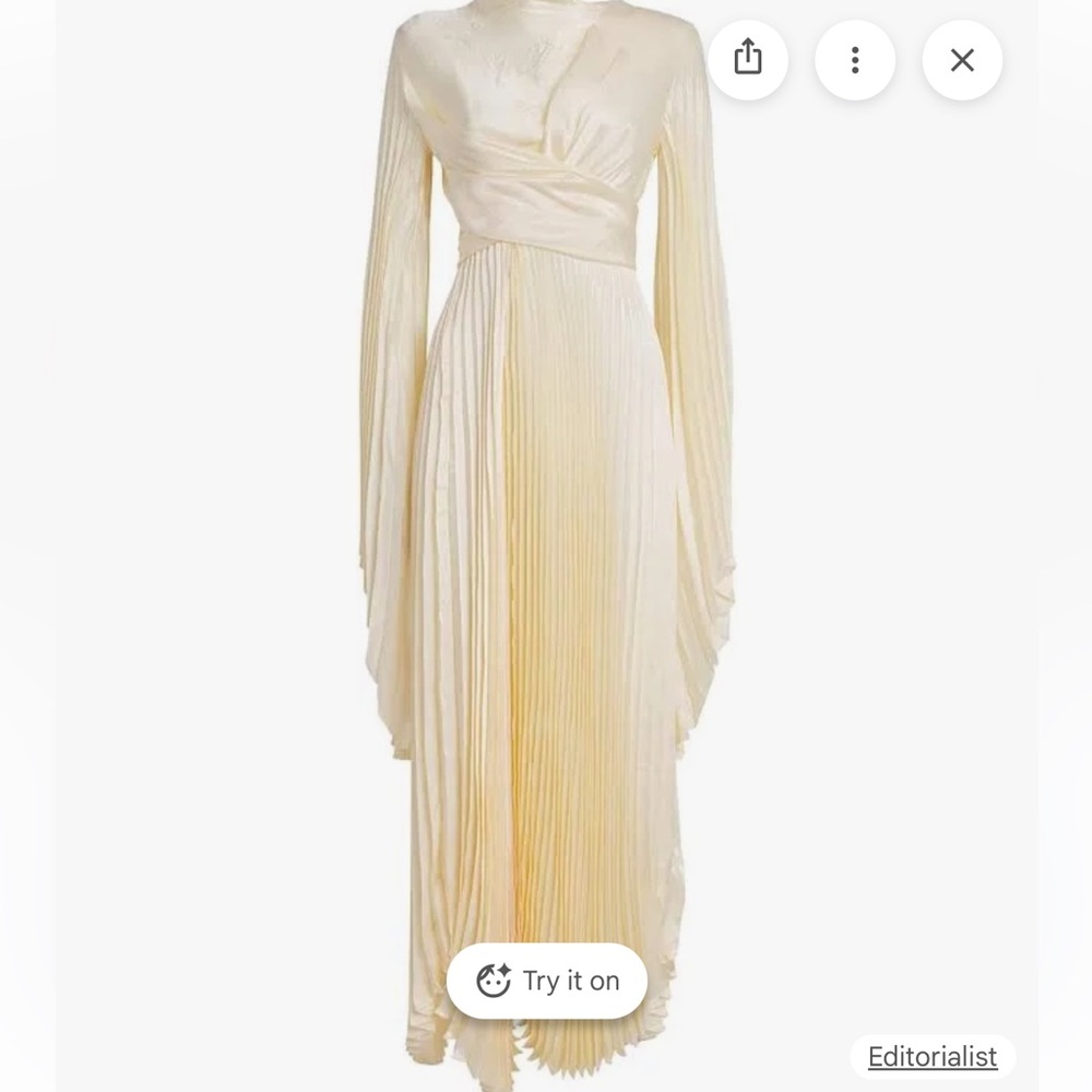Elegant Cream Pleated Maxi Dress